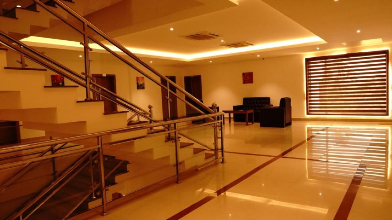 Dass Regency Thrissur Exterior foto